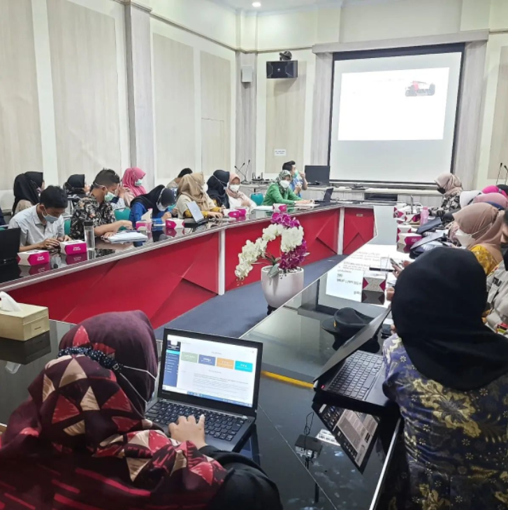 Kamis 12 Mei 2022 telah dilaksanakan Rapat Koordinasi Pengawasan Limbah Medis di Fasilitas Pelayanan Kesehatan di Ruang Pertemuan Bawah Dinas Kesehatan Kota Sukabumi